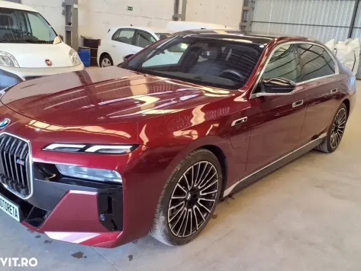 BMW M7 M760e xDrive AT PHEV