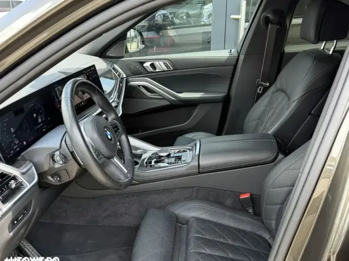 BMW X6 M G06 M60i xDrive