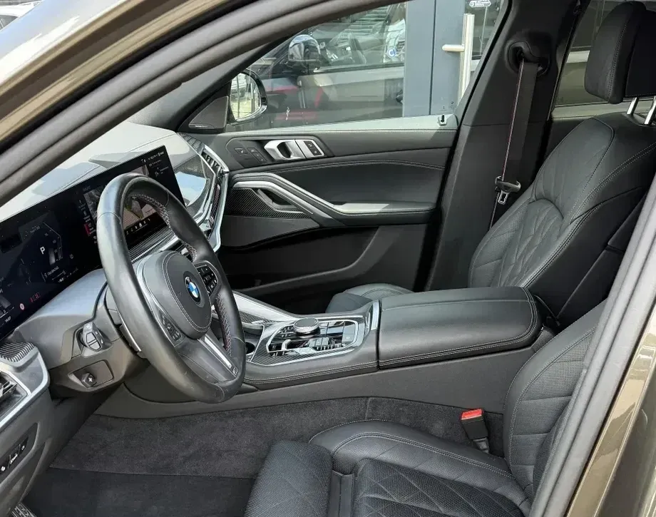 BMW X6 M G06 M60i xDrive — imagine 6