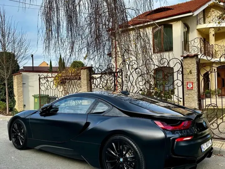 BMW i8 Pure Impulse