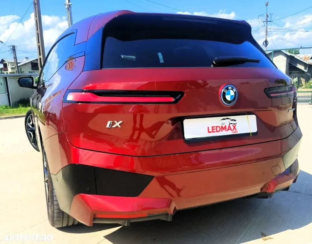 BMW iX — imagine 3
