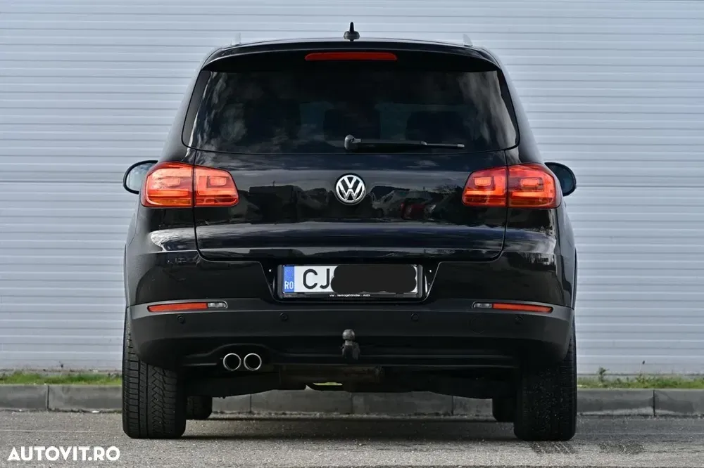 Volkswagen Tiguan I 2.0 TDI DPF 4Motion BlueMotion Technology DSG Lounge Sport & Style — imagine 4