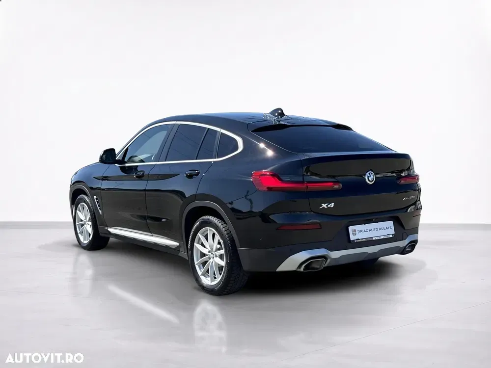 BMW X4 xDrive20i AT — imagine 3