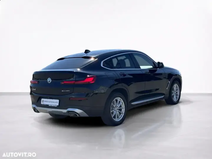 BMW X4 xDrive20i AT