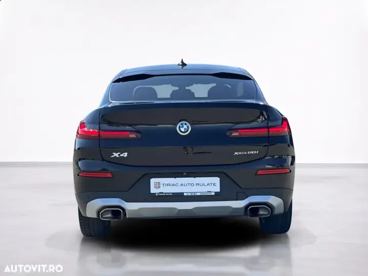 BMW X4 xDrive20i AT