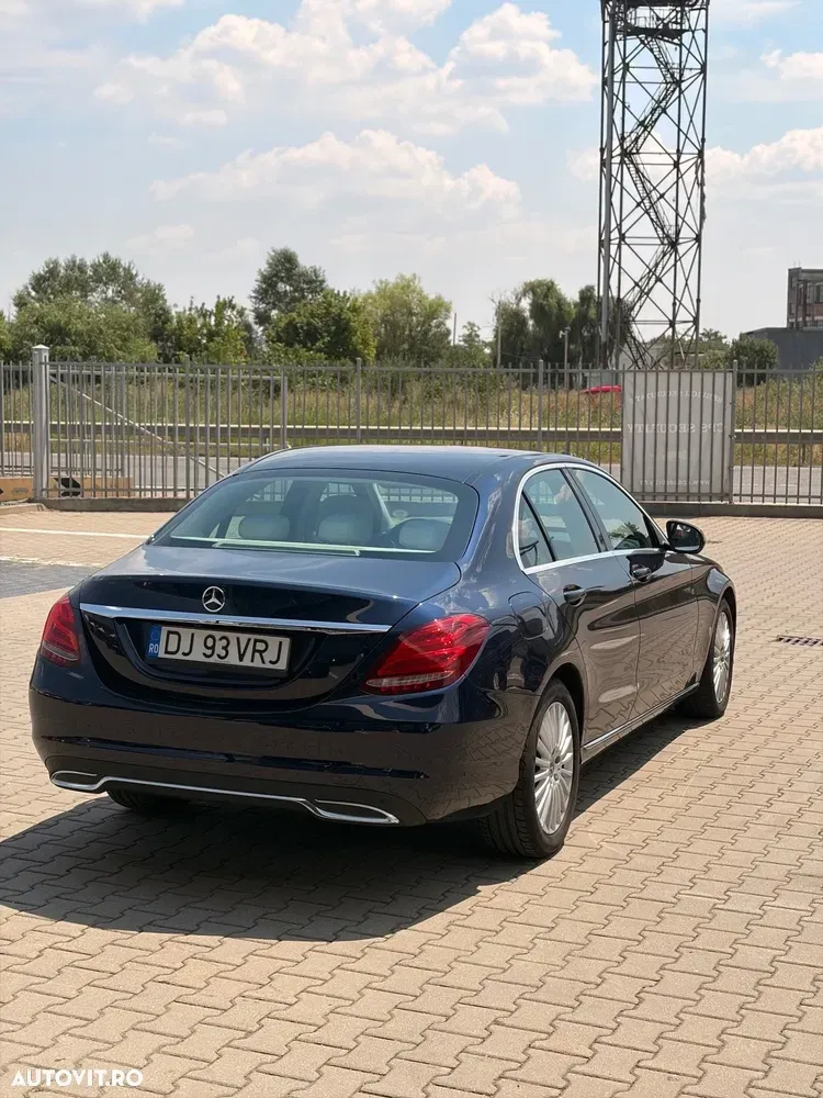 Mercedes-Benz C — imagine 4