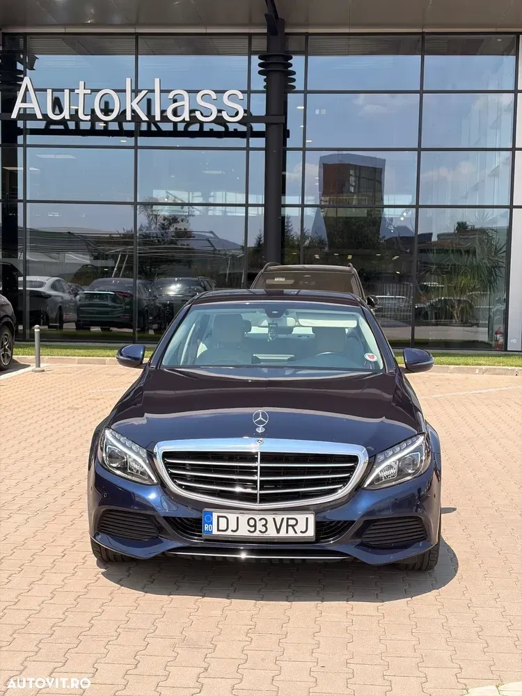 Mercedes-Benz C — imagine 3