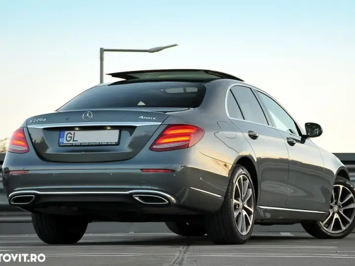 Mercedes-Benz E W213 220 d 4MATIC Aut.