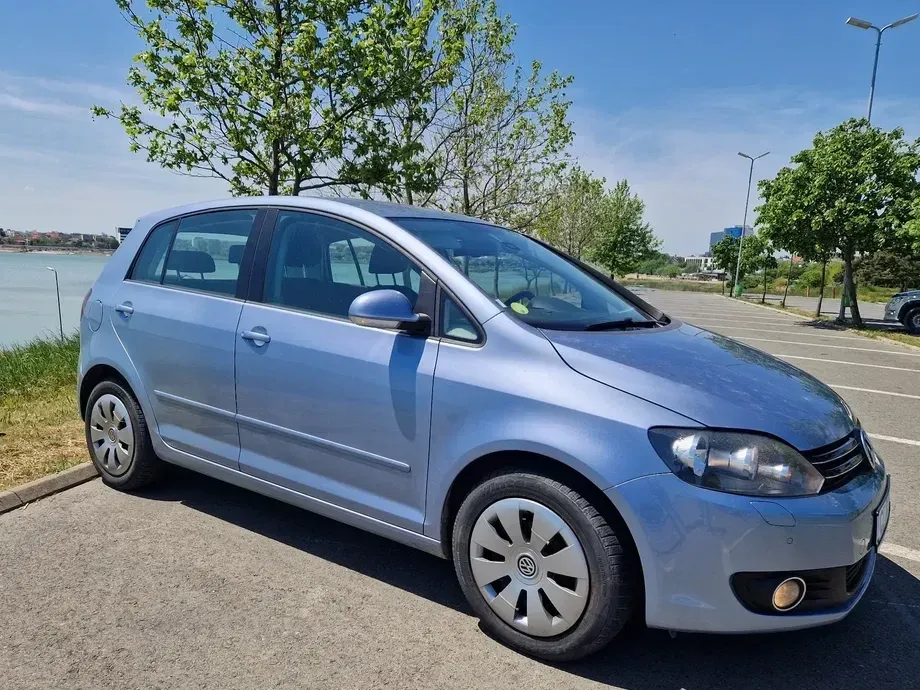 Volkswagen Golf 1.6 TDI DPF BlueMotion Technology Style — imagine 3