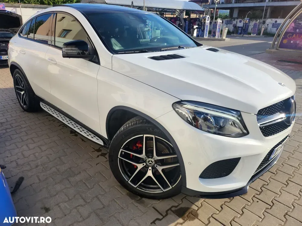 Mercedes-Benz GLE 350 d 4MATIC — imagine 4