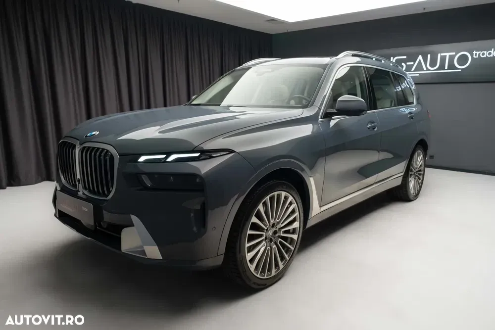 BMW X7 xDrive40i AT MHEV — imagine 3