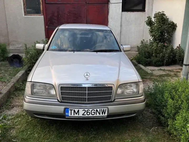 Mercedes-Benz C W202