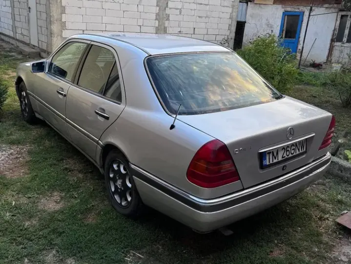 Mercedes-Benz C W202