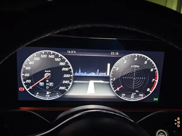 Mercedes-Benz E