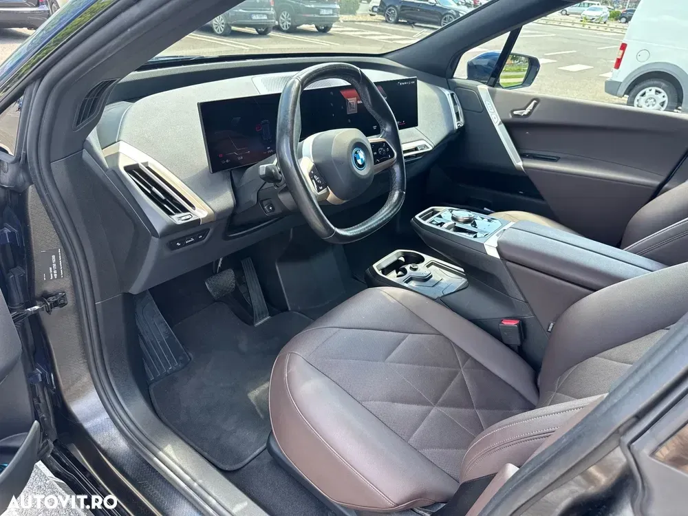 BMW iX — imagine 6