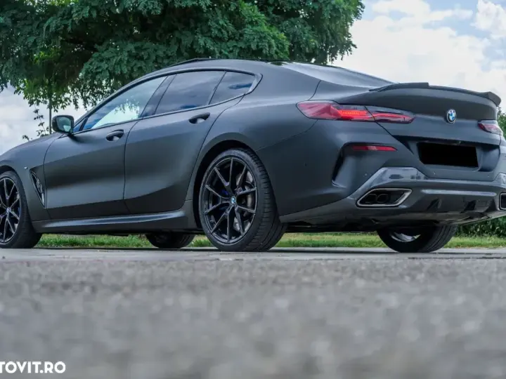 BMW M8