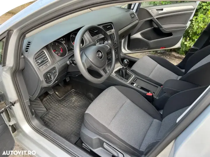 Volkswagen Golf VII 1.6 TDI BMT Comfortline