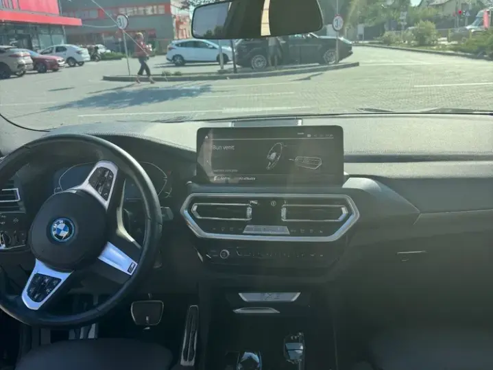 BMW iX3 Impressive