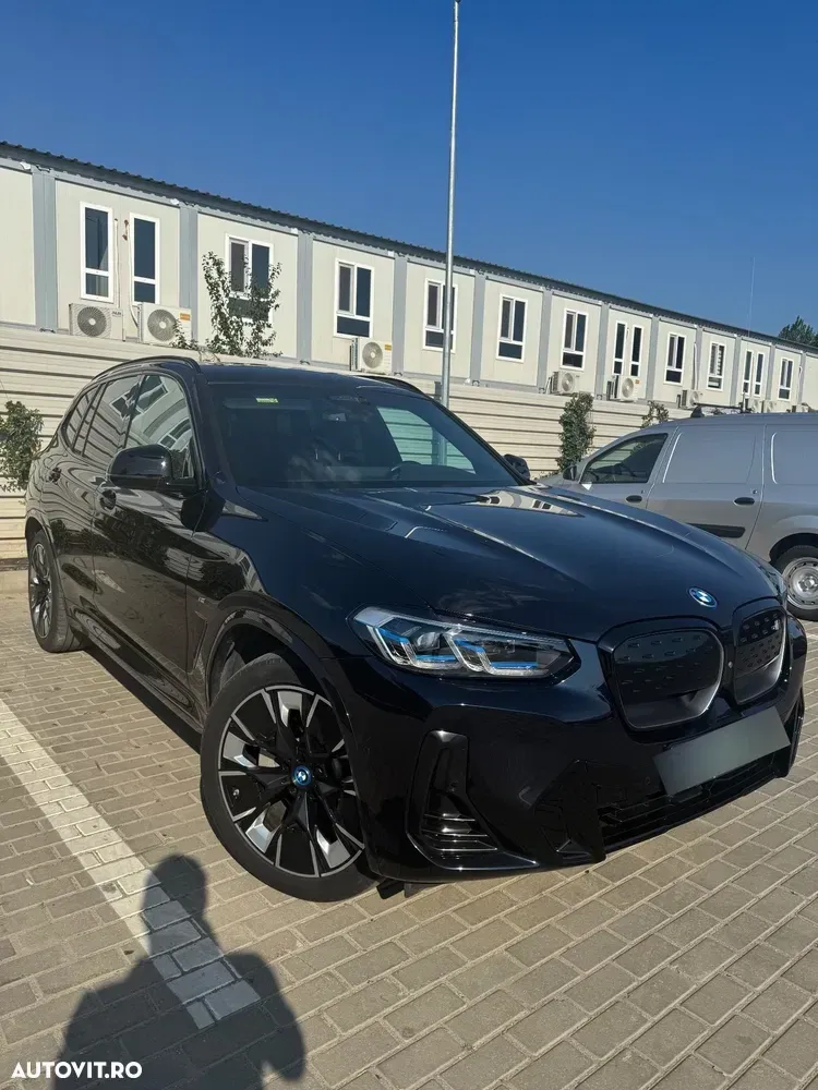BMW iX3 Impressive — imagine 2