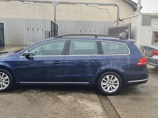Volkswagen Passat B7 2.0 TDI 4Motion BlueMotion Technology Comfortline