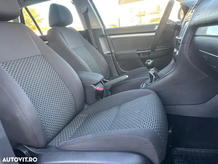 Volkswagen Golf VII 1.6 TDI DPF Comfortline