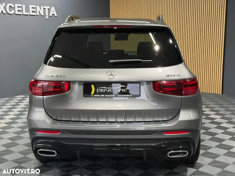 Mercedes-Benz GLB — imagine 4