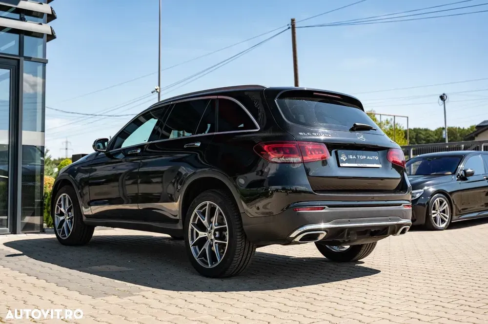 Mercedes-Benz GLC X253 300 de 4Matic 9G-TRONIC AMG Line — imagine 4
