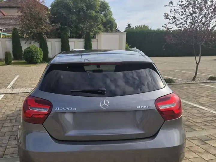 Mercedes-Benz A 220 d 4Matic 7G-DCT AMG Line