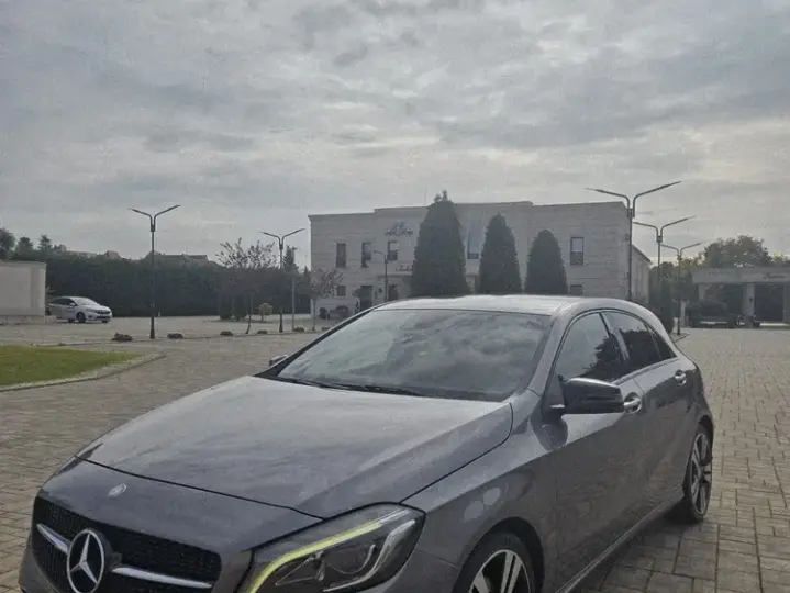 Mercedes-Benz A 220 d 4Matic 7G-DCT AMG Line