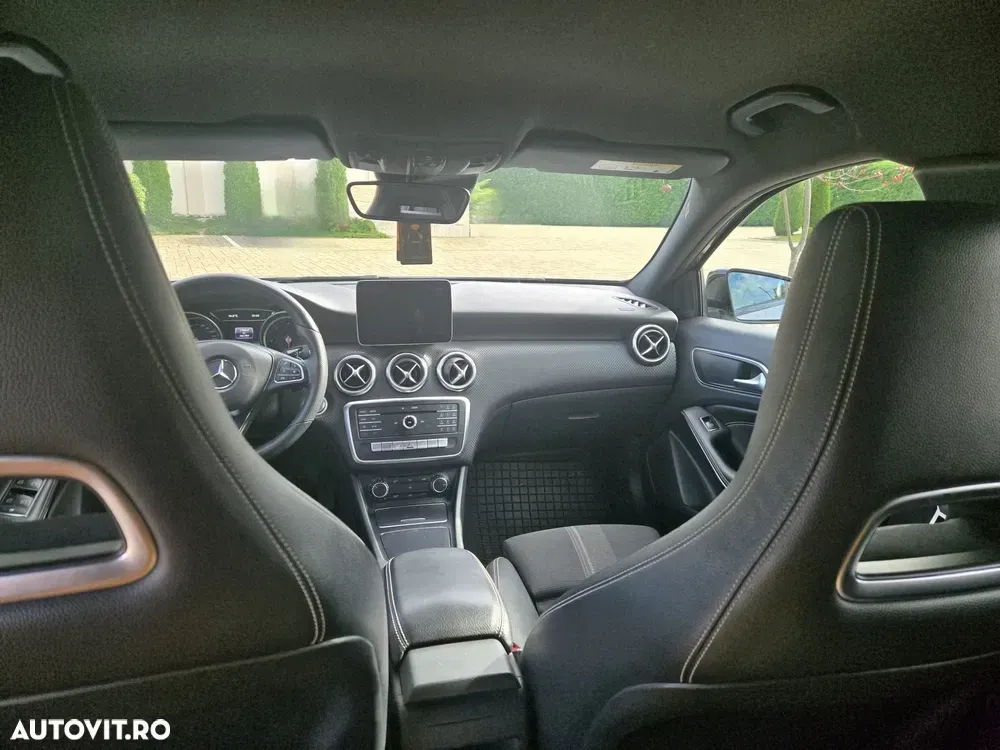 Mercedes-Benz A 220 d 4Matic 7G-DCT AMG Line — imagine 6