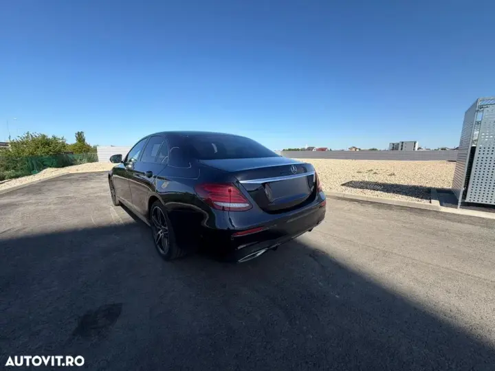 Mercedes-Benz E W213 220 d 4Matic 9G-TRONIC AMG Line