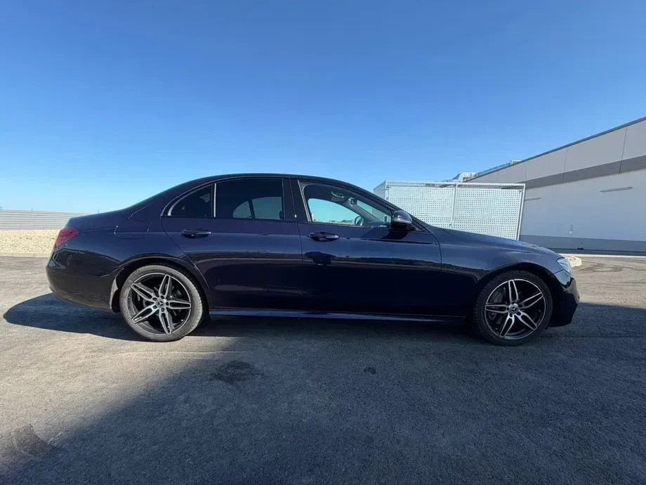 Mercedes-Benz E W213 220 d 4Matic 9G-TRONIC AMG Line — imagine 3