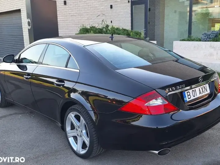 Mercedes-Benz CLS C219