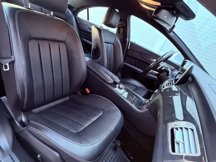 Mercedes-Benz CLS C218