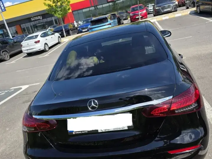 Mercedes-Benz E W213 220 d MHEV 4MATIC Aut.