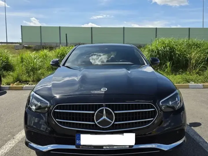 Mercedes-Benz E W213 220 d MHEV 4MATIC Aut.