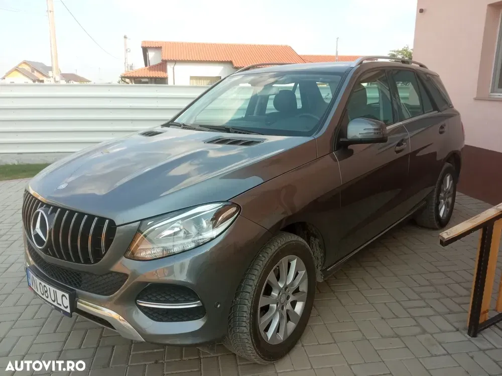 Mercedes-Benz GLE 250 d 4MATIC — imagine 2