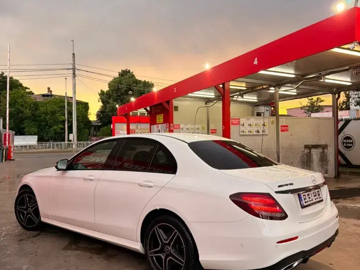 Mercedes-Benz E W213 220 d Aut.