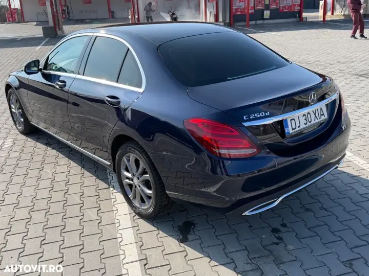 Mercedes-Benz C W205 250 d 4Matic 9G-TRONIC Exclusive