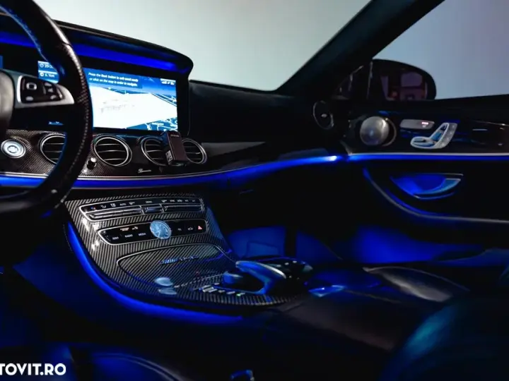 Mercedes-Benz E W213 350 d 9G-TRONIC AMG Line