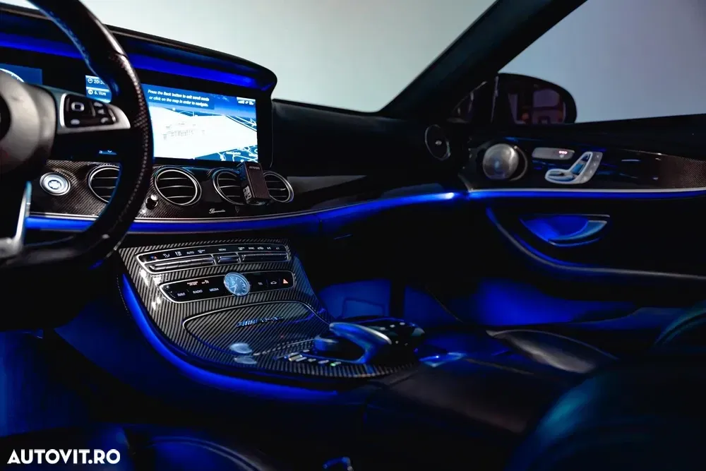 Mercedes-Benz E W213 350 d 9G-TRONIC AMG Line — imagine 4