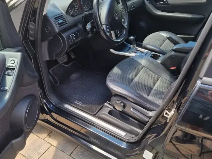 Mercedes-Benz A 180 W169