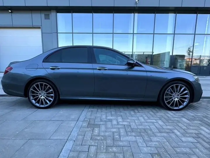 Mercedes-Benz E W213 43 AMG 4MATIC 9G-TRONIC