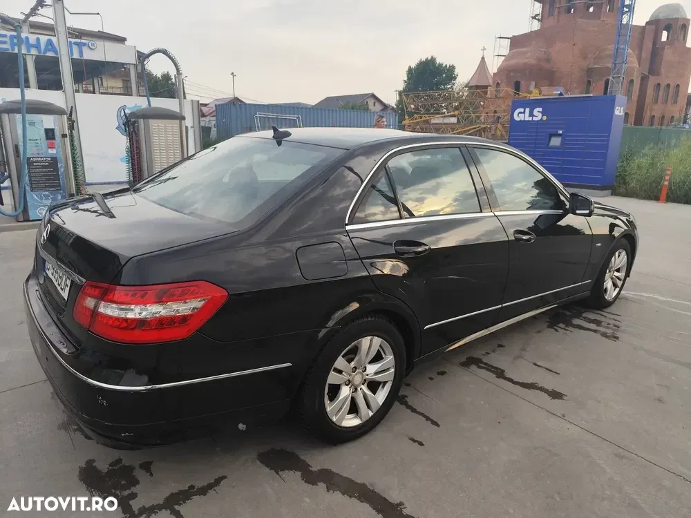 Mercedes-Benz E W212 220 CDI DPF BlueEFFICIENCY Automatik Avantgarde — imagine 3