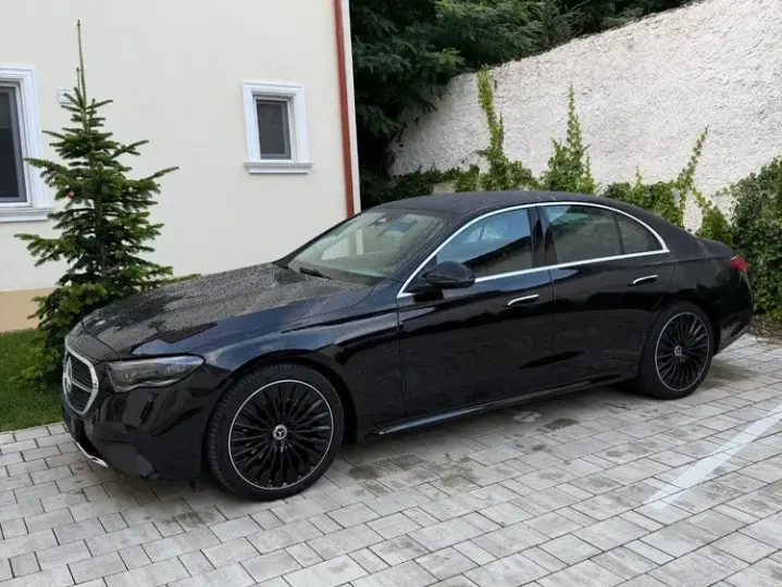 Mercedes-Benz E W214 200 9G-TRONIC