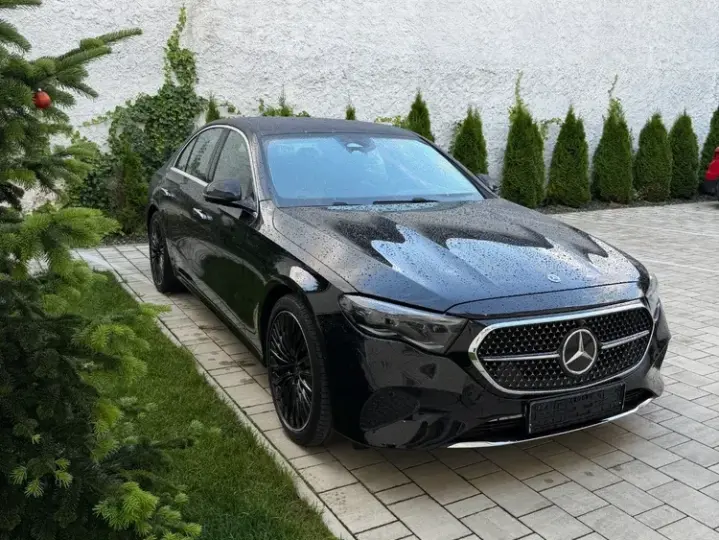 Mercedes-Benz E W214 200 9G-TRONIC