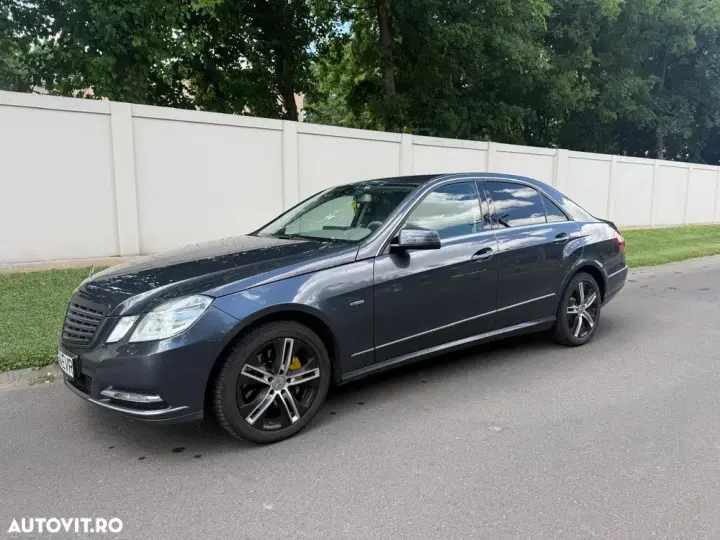 Mercedes-Benz E 250 CDI DPF BlueEFFICIENCY 7G-TRONIC