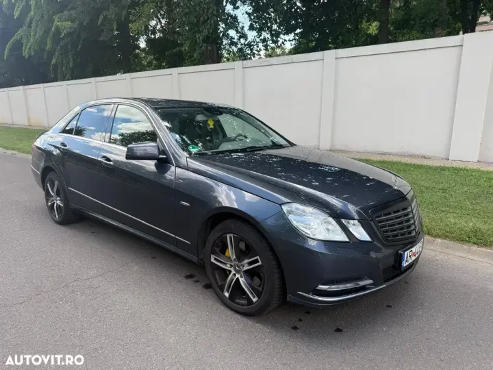 Mercedes-Benz E 250 CDI DPF BlueEFFICIENCY 7G-TRONIC