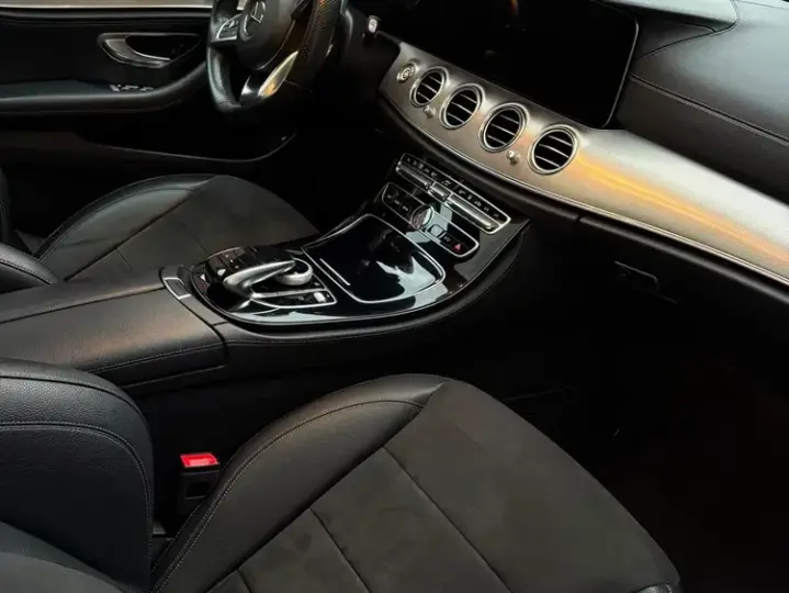 Mercedes-Benz E W213