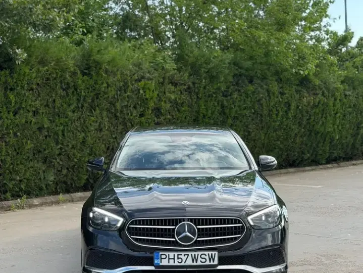 Mercedes-Benz E W213 200 9G-TRONIC